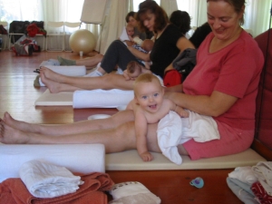 baby massage 4